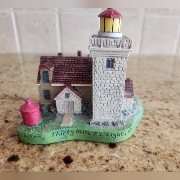 Two Spoontiques Lighthouses, Chatham Light and Thirty Mile Point - Picture 5 of 9